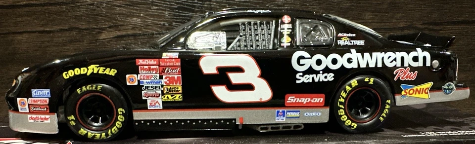 2001 Dale Earnhardt GM Goodwrench Sonic Daytona Last Ride 1/32 Action Nascar - Image 2 of 4