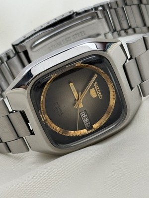 Vintage TV Shape Seiko 5 21J Automatic 7019-5090 Day/Date Men
