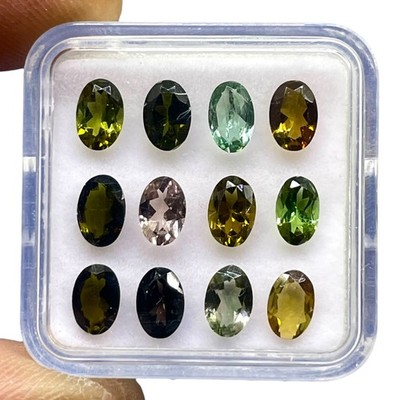 Selene Gems VVS 12 Natürliche Turmalin 6x4mm Oval Cabochon Lose