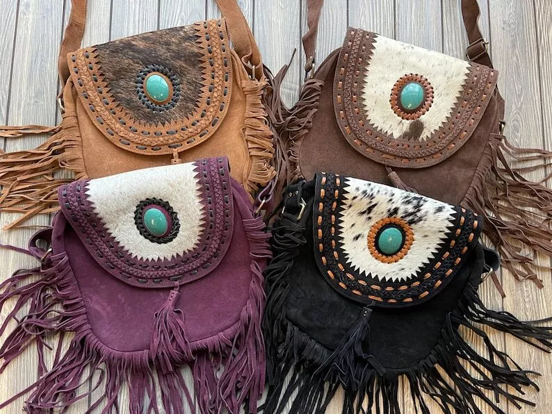 The “Deadwood” crossbody feed bucket style purse – Triple J Western Shop