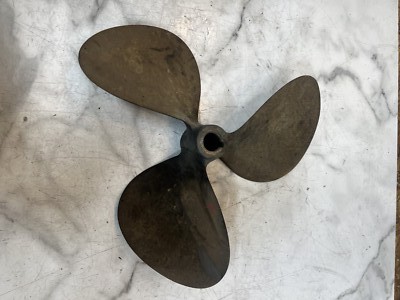 Chris Craft Commander 336 Boat R Right hand prop propeller H885 3326 1.25 in