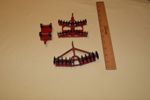 ERTL Farm Equipment Four Ertl Roller Disc Plow/Tiller 1:24 scale ?? (Small) - Picture 3 of 3