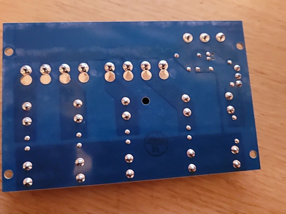 PD4A ALTRONIX POWER DISTRIBUTION MODULE 28 VAC OR 28 VDC MAX, 10 AMP MAX - Image 4 of 4