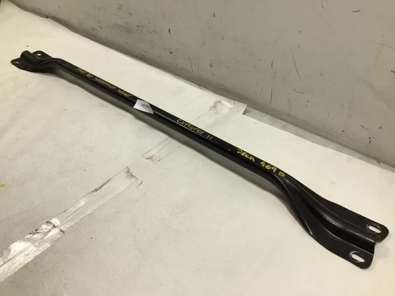 Barra transversal de torre de puntal delantero Ford Explorer XLT 2011 2015 de fábrica Foto 4 de 4