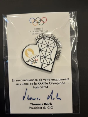 Pin's Jeux Olympiques Jo Paris 2024 - volontaire en édition limitée. - Photo 1/2