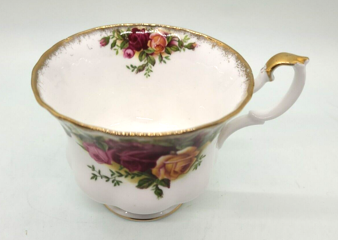 Royal Albert Old Country Roses Teacup, Saucer and side plate trio eBay