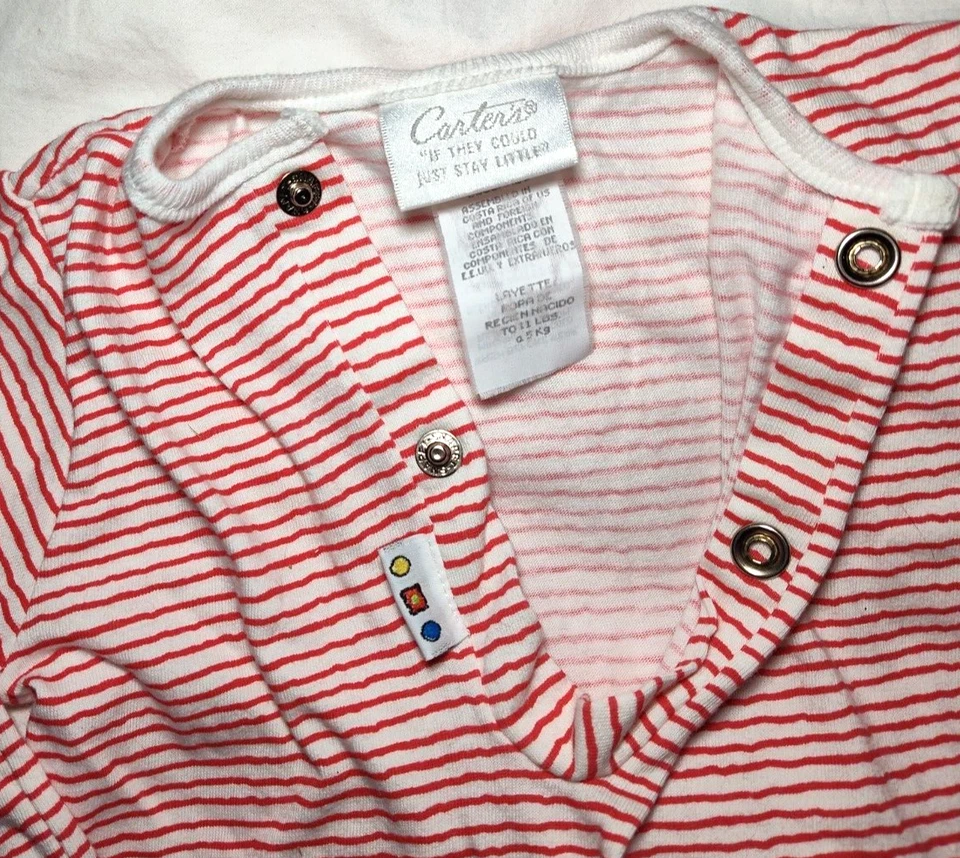 Manta para dormir Carter's roja blanca a rayas bebé si pudieran quedarse pequeña Foto 3 de 4