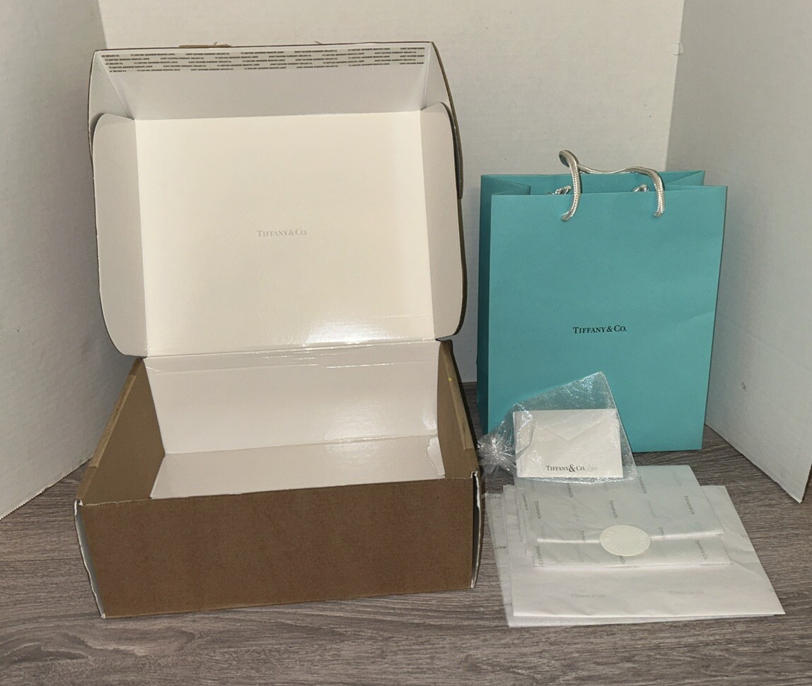 Tiffany &amp; Co. - 美品　ティファニー　Tiffany holiday ラージサイズ　小物入れ s-l1200.jpg