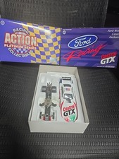 ACTION-JOHN FORCE CASTROL 1998 MUSTANG FUNNY CAR LIMITED EDITION 1:32 DIECAST