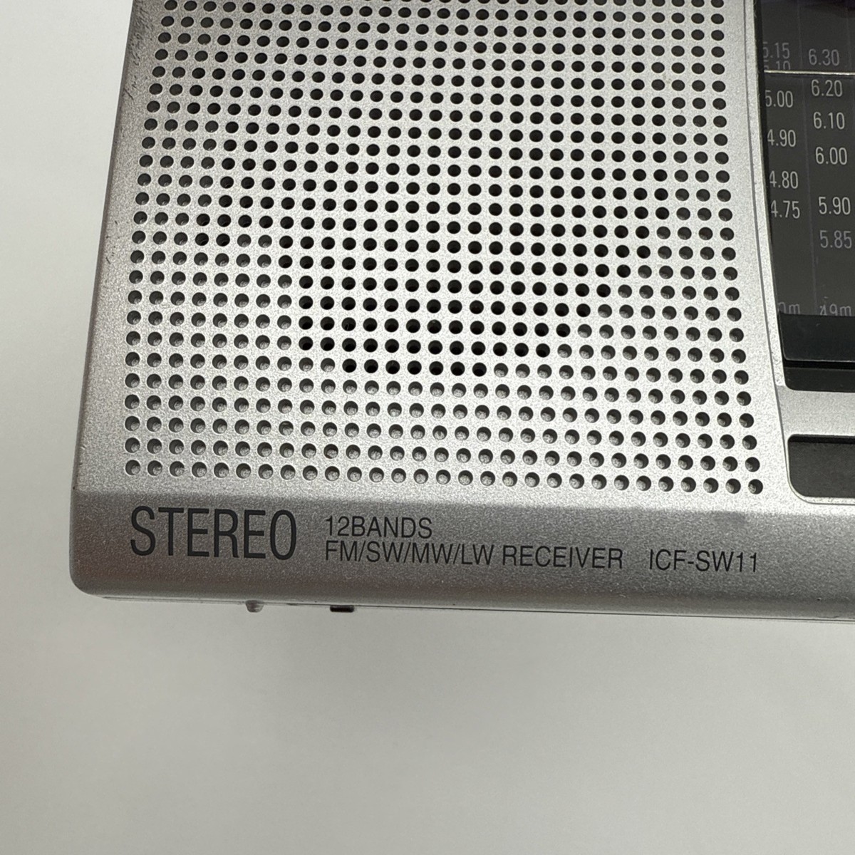 Vintage Sony ICF-SW11 12 Band FM/SW/MW/LW Receiver RADIO Serial