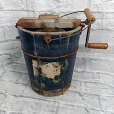 Vintage Husky Igloo Wood Ice Cream Maker, Galvanized Steel Read