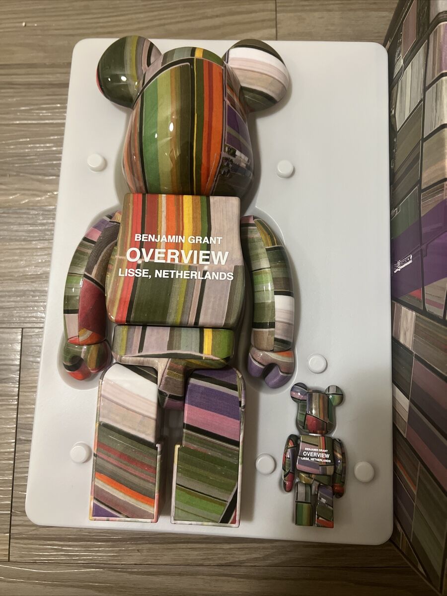 Benjamin Grant OVERVIEW Lisse 100% + 400% Bearbrick Set by Benjamin Grant OVERVIEW Lisse 100% + 400% Bearbrick Set by