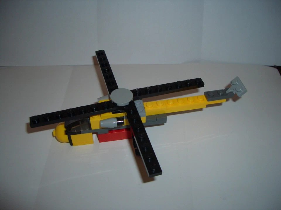 LEGO Creator 7799 Cargo Chopper, Foto 2 von 5