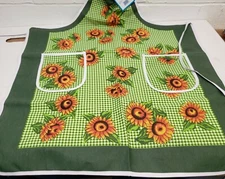 Printed Kitchen Cotton Apron, 24"x31", w/2 pockets, SUNFLOWERS, Amber Mills