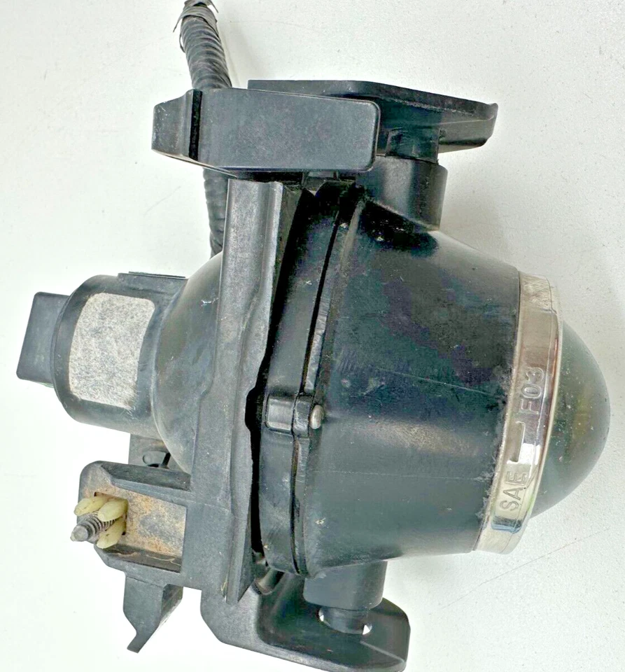 Faro antiniebla delantero Ford Fusion 2006-2012 6E53-15K200-AA Foto 2 de 2