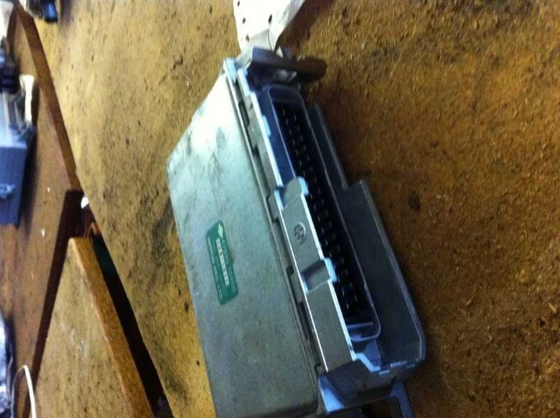 93 94 95 96 INFINITI J30 CHASSIS ECM ABS MODULE CENTER PACKAGE TRAY - Imagen 2 de 4