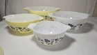 4 Vintage PYREX GOOSEBERRY-yellow white black-Cinderella Nesting Mixing Bowl Set