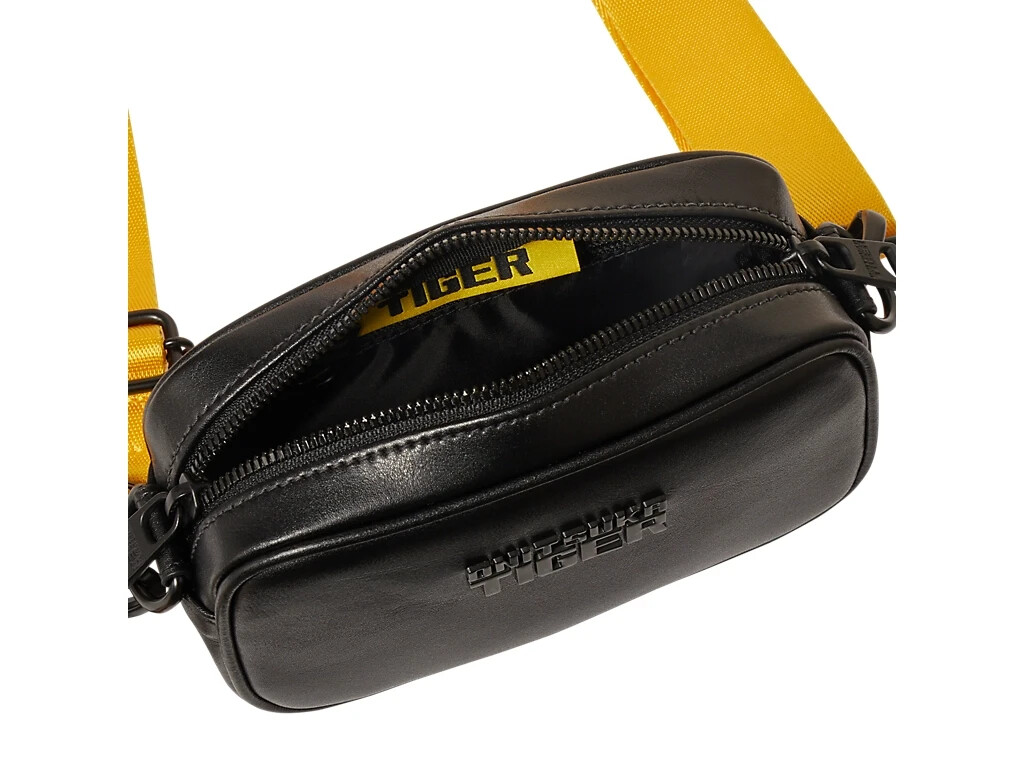 Onitsuka Tiger★ASTRO BOY SMALL SHOULDER BAG★人気早期完売 ONITSUKA TIGER x Astro Boy SMALL SHOULDER BAG BLACK Unisex