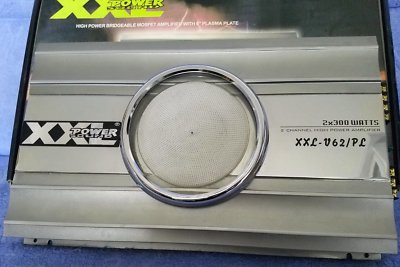 XXL Power Sound Auto Verstärker 2x300 Watt mit Plasma-Blitz Visualisation V62/PL