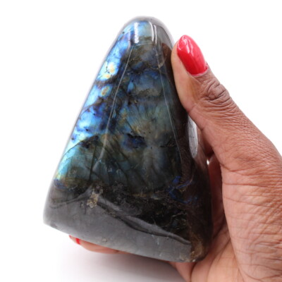 Polished Labradorite for collection 620gr 100mm from Madagascar