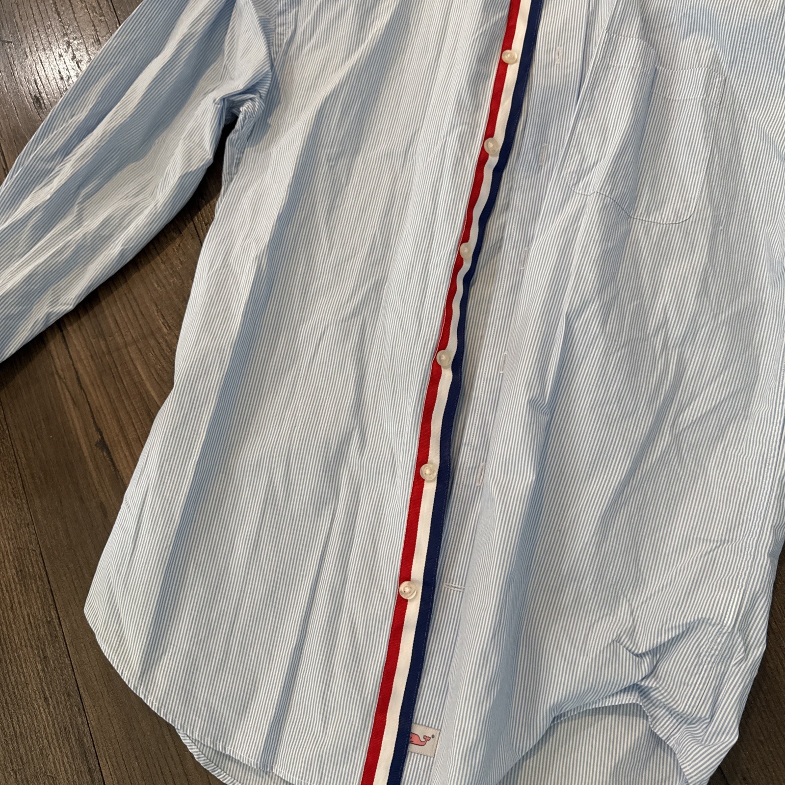 Vineyard Vines M Button Down Excellent - image 5