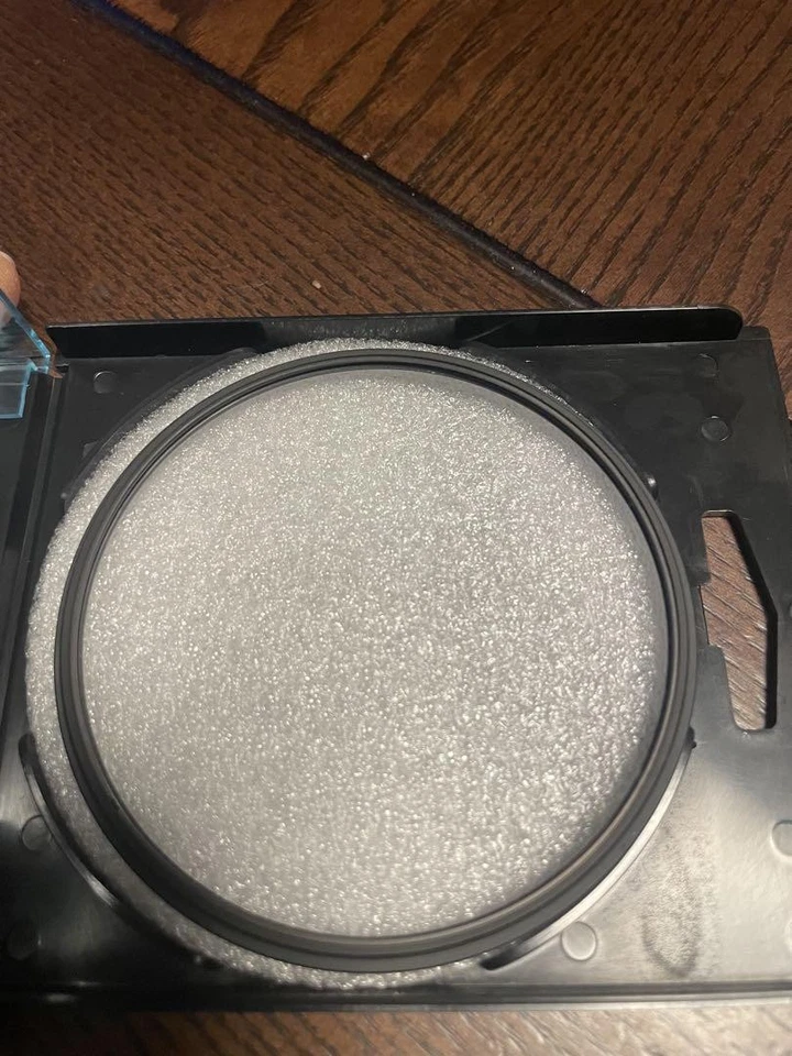 Kenko ZX II 82mm UV Filter Protector Used, Aluminum & Optical Glass - Image 3 of 4