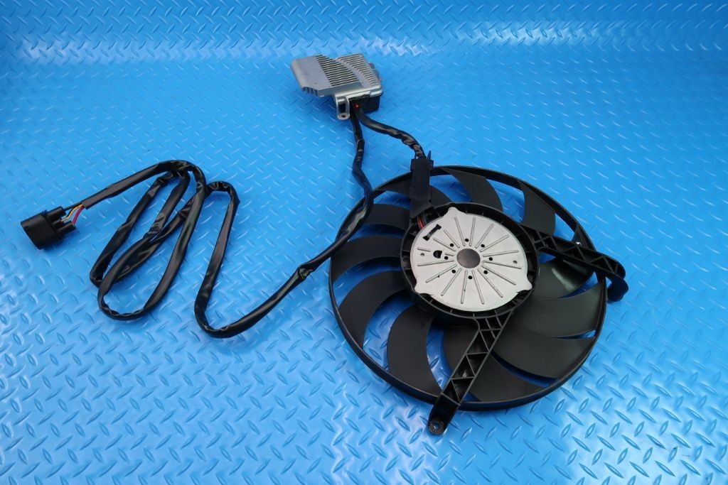 Bentley Continental Flying Spur 2004-2008 Right Cooling fan motor P/N 3W0121191A