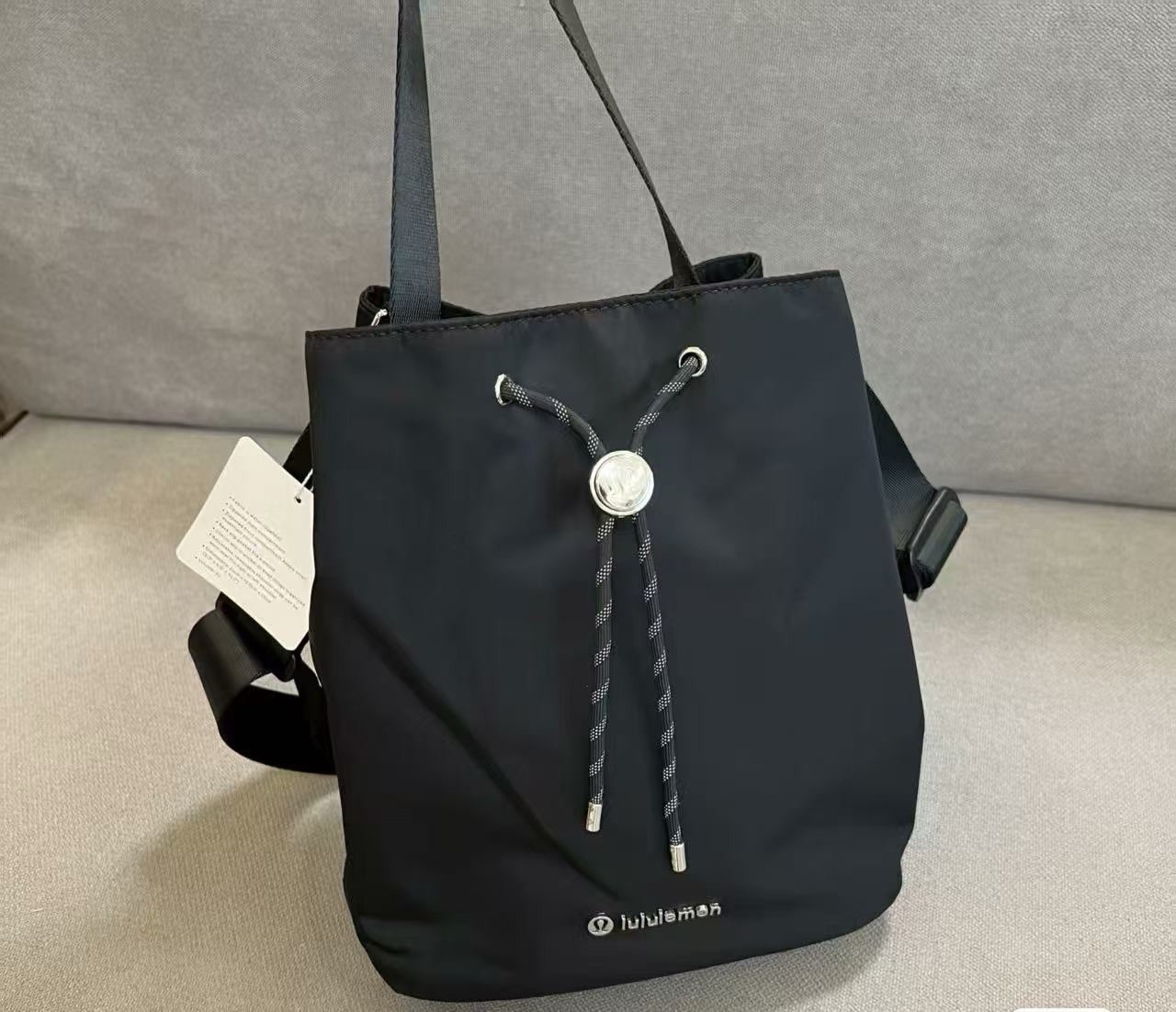 Lulmon 5L Black Drawstring Bucket Crossbody Bag New With Tags