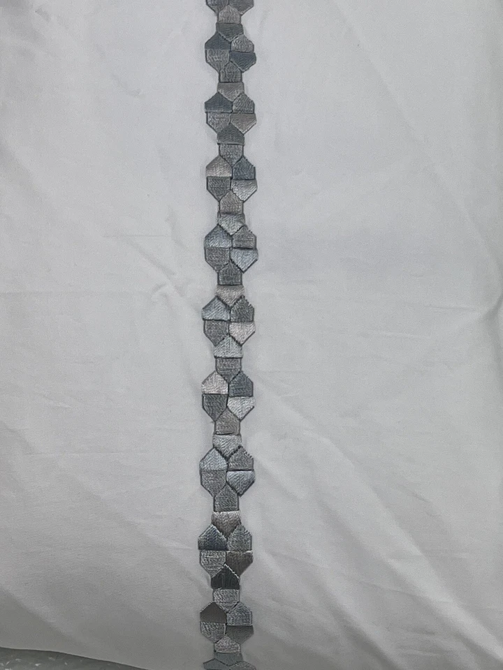 Matouk Ivins Embroidered Queen Duvet Cover $900 Preowned W/defects - Image 4 of 4