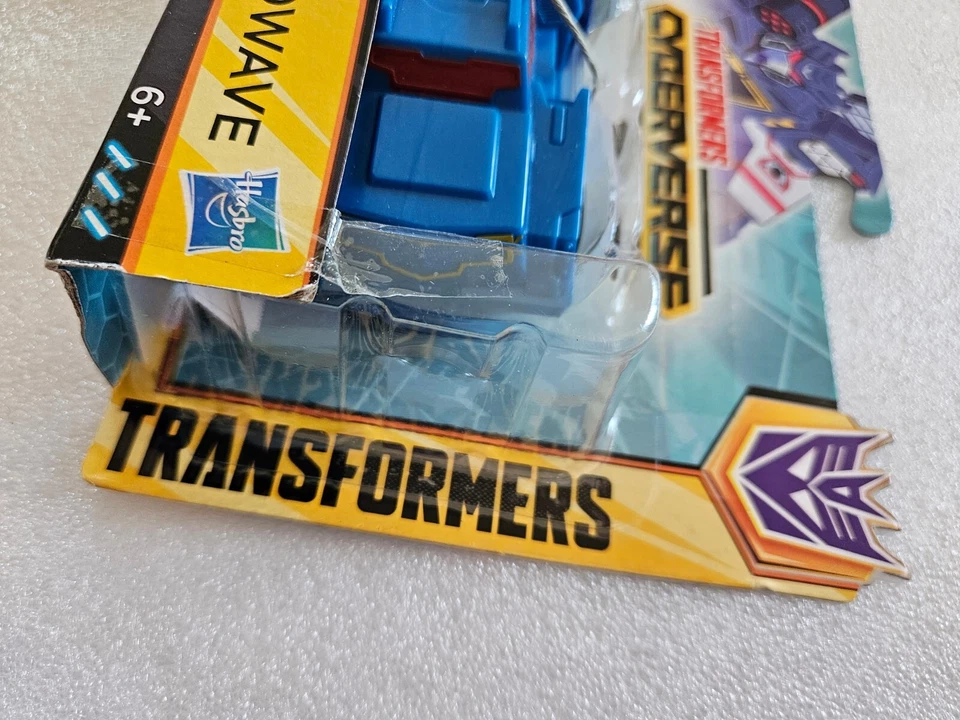 2017 HASBRO TRANSFORMERS CYBERVERSE - SOUNDWAVE NIB - Photo 3/4