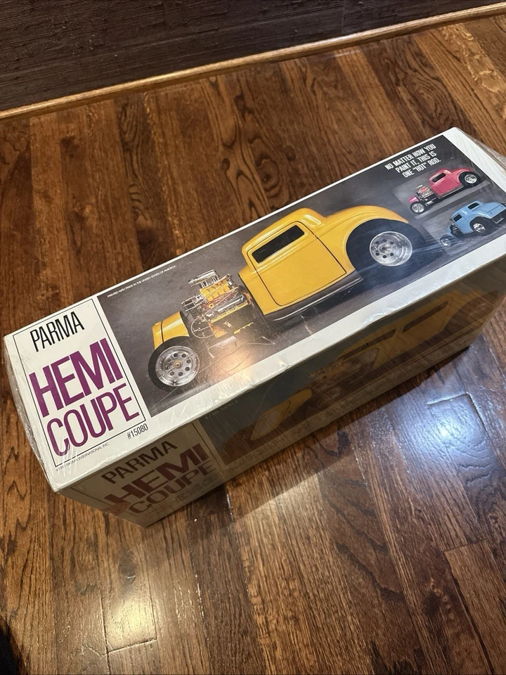 Hemi Coupe Parma Scale 1/10 - R/C Adaptable Model Kit #15080 NEW , SEALED - Image 4 of 4