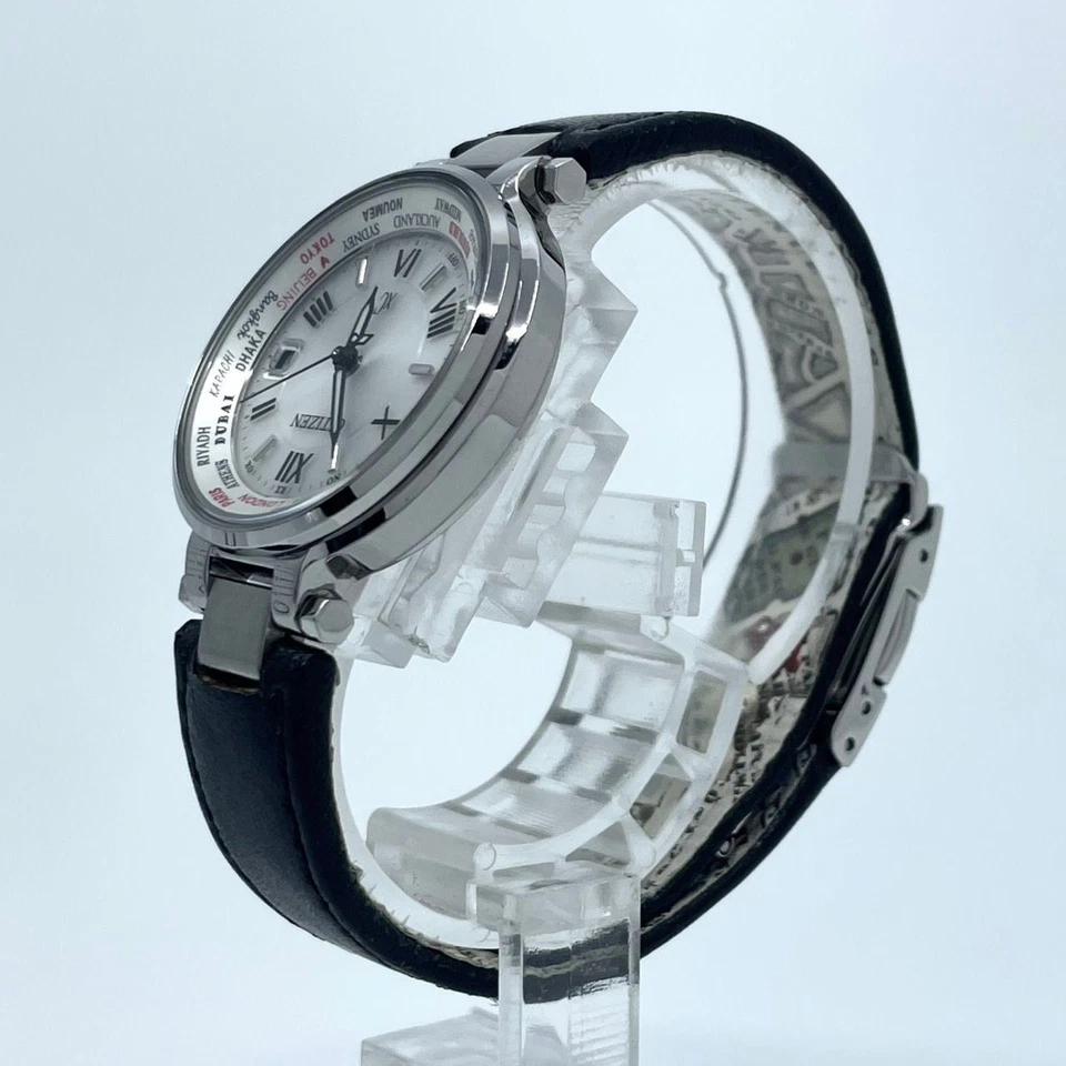 Reloj analógico Citizen xC Cross Sea para mujer Eco Drive GN-4W-S esfera plateada Foto 3 de 4