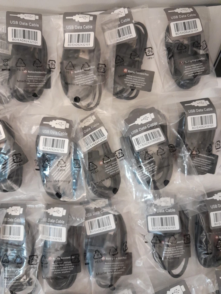 Lote de 64 cabos de dados e carregamento micro USB originais do fabricante LG, 54 novos, + 1 dock - Imagem 4 de 4