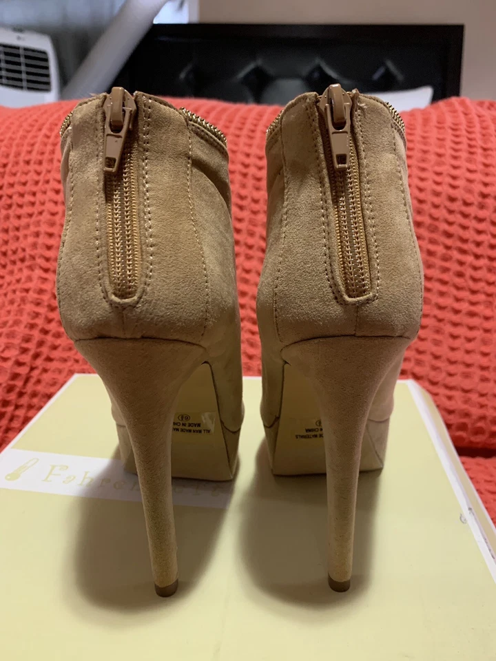 Botines WMNS color tostado talla 6,5 Foto 4 de 4