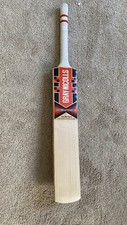 Gray Nicolls Predator 3 Halestorm Cricket Bat