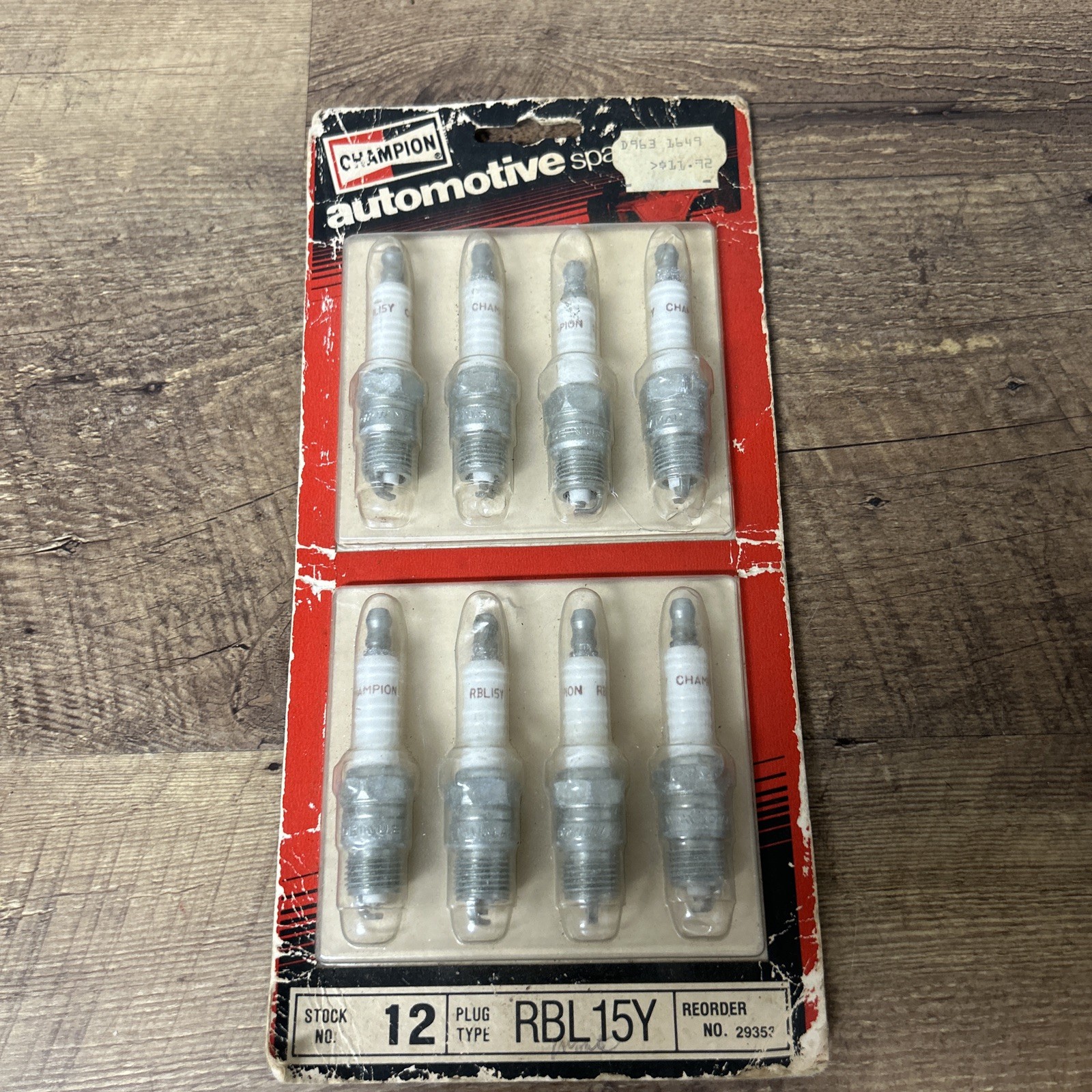 Champion RBL15Y Stock number 12 Automotive spark plugs 8 Count