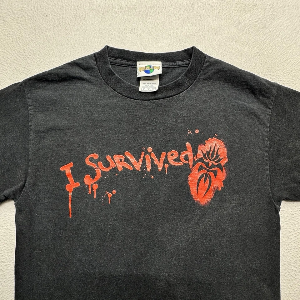 Camiseta De Colección 2005 Universal Studios HHN 15 I Survived Pequeña Halloween Horror Foto 3 de 4