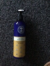 Neal's Yard Remedies Bee Lovely Body Lotion 295ml | Uplifting Aroma