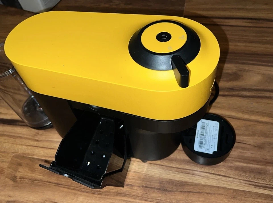 Nespresso Vertuo Pop Coffee Machine – Like New, With Box & Accessories - Bild 4 von 4