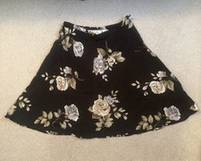 Vintage Express Black With Floral Pattern Skirt Size M