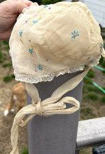 BEAUTIFUL BABY BONNET RUFFLES LACE embroidery ANTIQUE VERY OLD