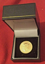 2004 Full Gold PROOF Sovereign + Certificate. SCARCE