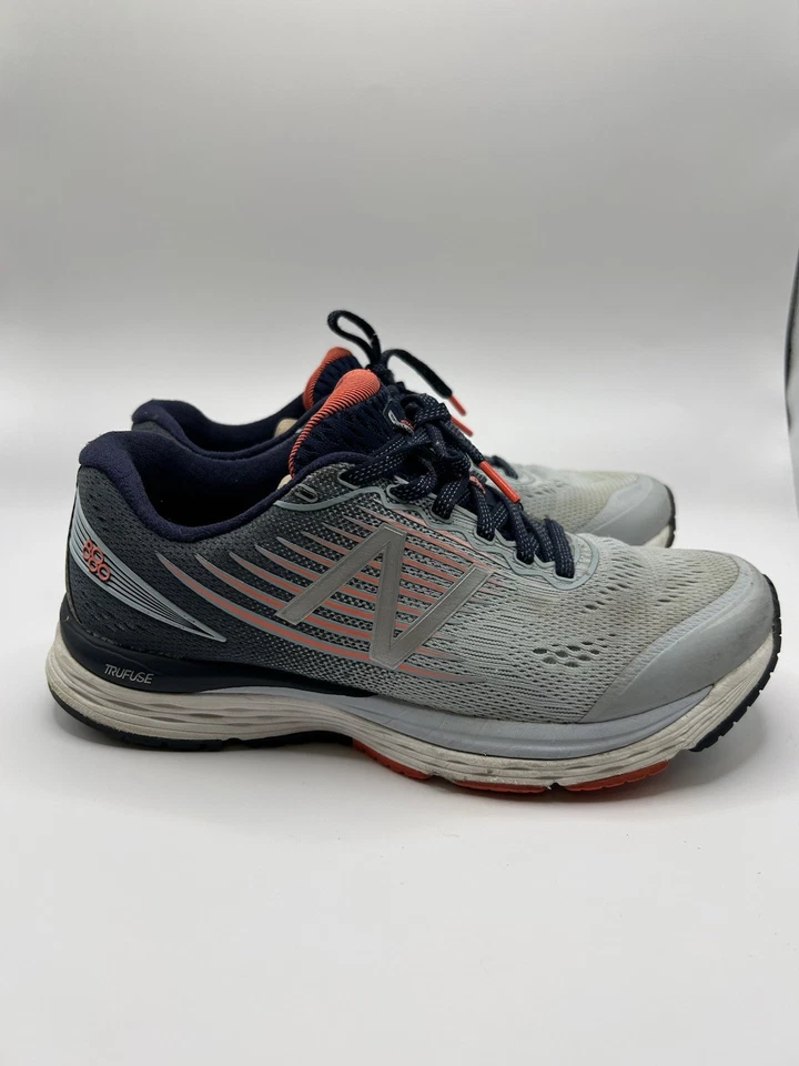 New Balance Women's 880 v8 Running Shoe, Grey/orange, womens 8 D US - Image 4 of 4