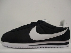 nike classic cortez nylon trainers in black