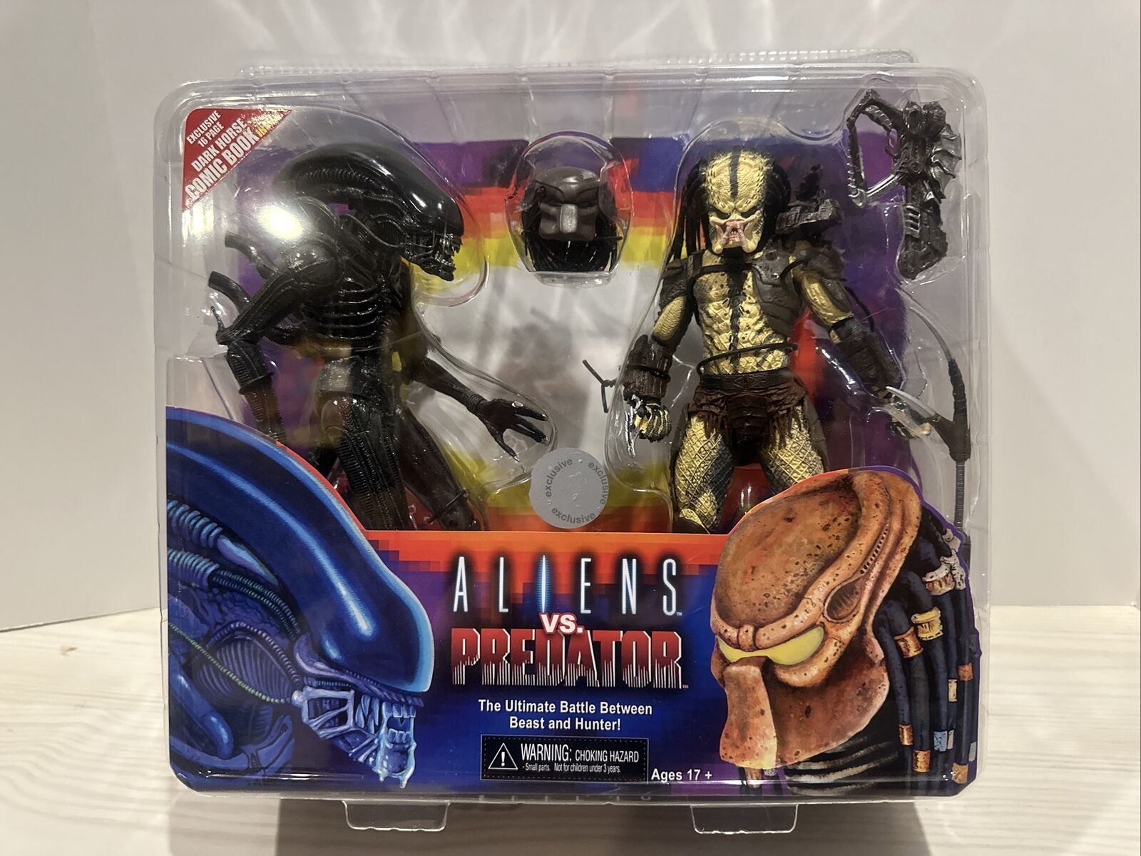 NECA ALIENS vs. PREDATOR 2-PACK THE ULTIMATE BATTLE BETWEEN BEAST AND HUNTER!