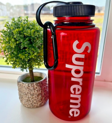 SUPREME x NALGENE WIDE MOUTH 1000 ML WATER BOTTLE RED BOX SUPREME x NALGENE WIDE MOUTH 1000 ML WATER BOTTLE RED BOX