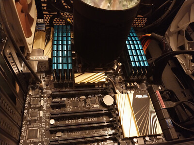 Bundle Carte Mère ASUS X79 Deluxe + Xeon E5-2697V2 + 64Go RAM – Station Pro Occasion