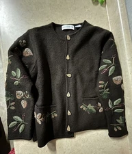 Marisa Christina 100% Wool Green Women's Cardigan Embroidered  Size Medium 