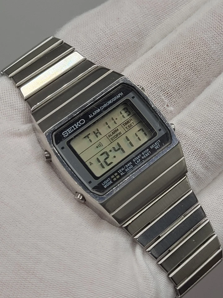 Japan [N. MINT] 1981 Seiko Quartz Chrono Watch A939-5010 Men's Digital Lcd Rare - Image 2 of 4