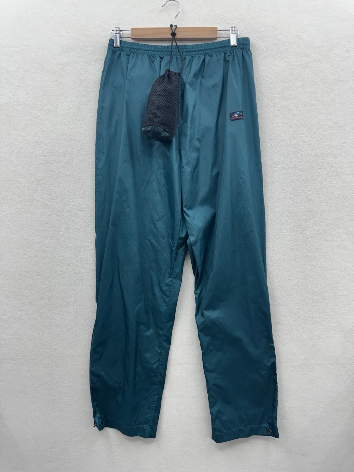 Helly Hansen Men’s Large Packable Nylon Green Side Zip Wind Pants Vintage 90s